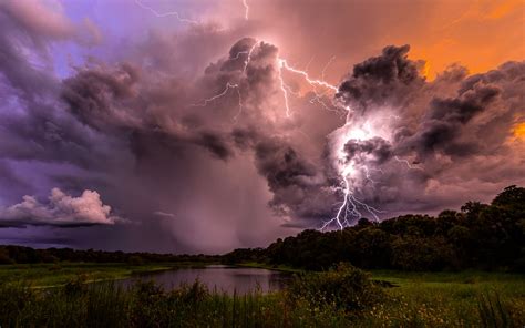 Storm Clouds And Lightning Tapeta Hd Tło 1920x1200 Id785829