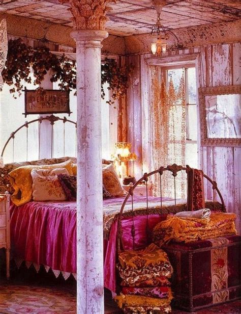 60 Creative Vintage Bohemian Bedroom Decorations Ideas Bohemian Decor Inspiration Beautiful