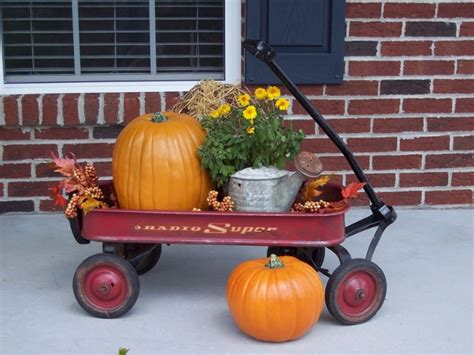 50 cheap and easy diy outdoor fall decorations prudent penny. Pumpkin Porch Display | Fall decorations porch, Fall wagon decor, Fall thanksgiving decor