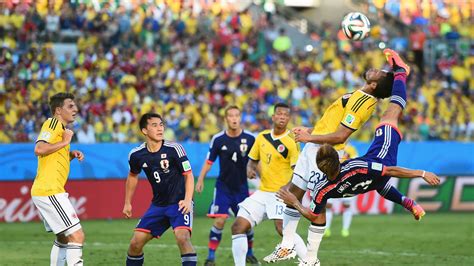 كأس العالم للأندية 2021 هي النسخة الثامنة عشر من نسخ كأس العالم للأندية، وهي بطولة أندية كرة قدم دولية ينظمها الاتحاد الدولي لكرة القدم (الفيفا)، بمشاركة أبطال الاتحادات القارية الستة، وكذلك بطل الدوري الوطني من البلد المضيف. الفيفا تنقل كأس العالم للأندية 2021 إلى اليابان - رويترد عربي