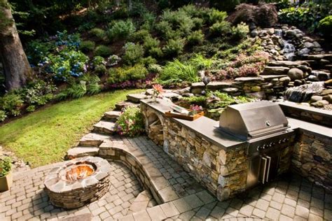 13 Fire Pits And Fireplaces In Outdoor Kitchens Hgtv