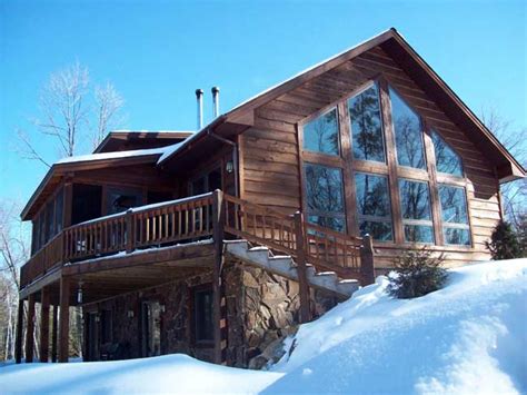 Cabins with walkout basements, description: Daylight Basement vs. Walkout Basement | How To Build A House