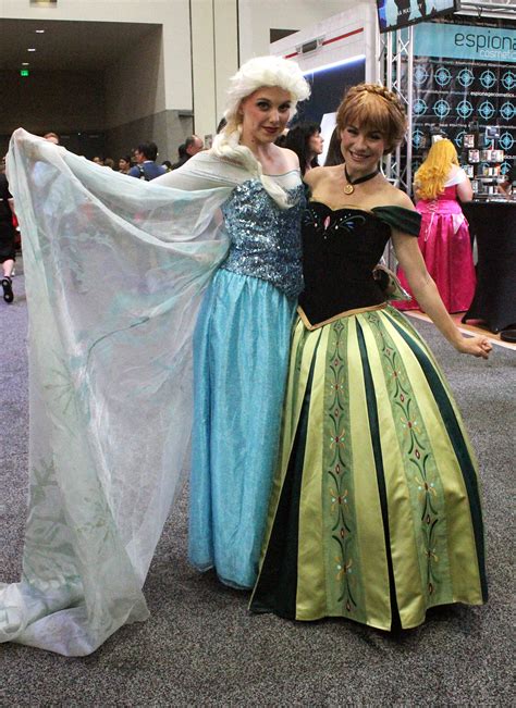 Elsa And Anna The Most Incredible Cosplay Costumes To Copy For