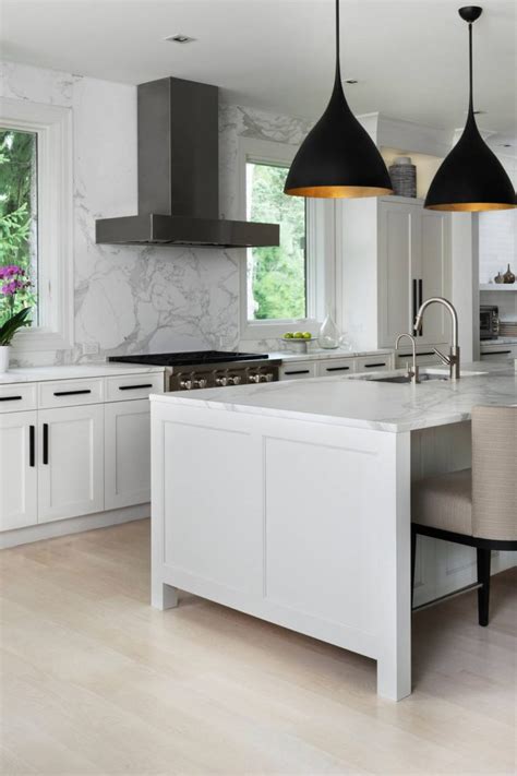 Discover our wide range of shaker cabinets. White Kitchen Cabinets With Black Hardware | Countertopsnews