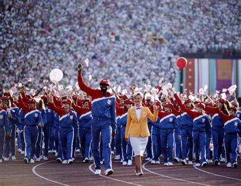Ecco le meravigliose divise dell'italia olympic team. Photos: Olympic Team Uniforms Throughout History Picture ...