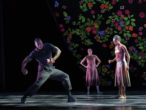 Choreographer Jamar Roberts Talks The Alvin Ailey American Dance