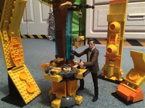 Lego 55 Scale Eleventh Doctor Tardis Interior Doctor Who Amino