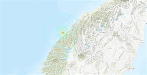 Strong Quake Shakes New Zealands Milford Sound Newsbook