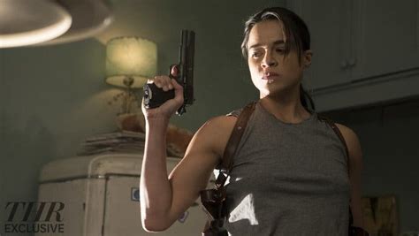 Re Assignment La Nueva Película De Michelle Rodriguez Estrena Trailer