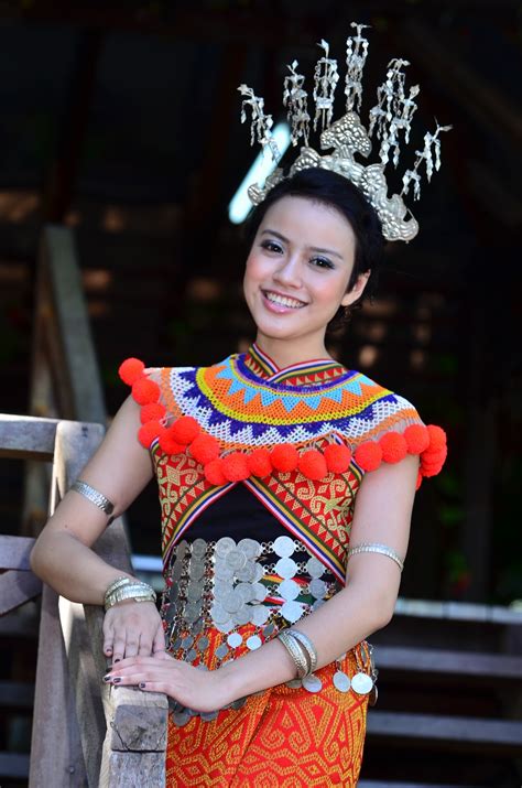 22 januari 2018 08:30 diperbarui: AmiFotogambar: Kumang Gawai Miss Photogenic Pre Gawai 2012 ...