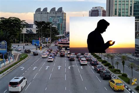Advisor kereta tak cerita, kita kena amik inisiatif sendiri. Mufti Jelaskan Hukum Solat Dalam Kereta Yang Wajib Anda Tahu