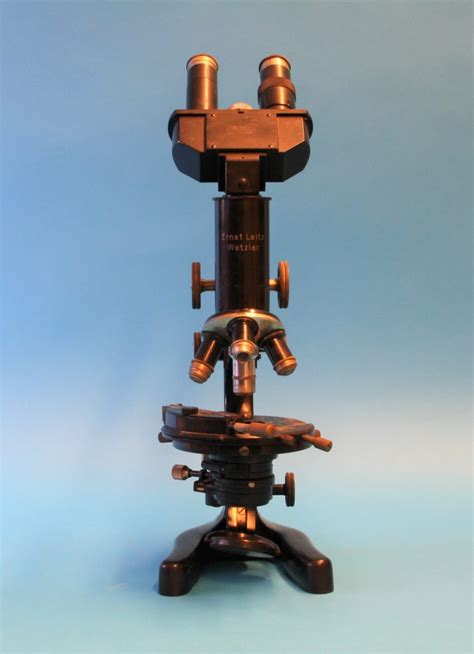 Compound Achromatic Microscope With Binocular Tube Stichting Voor