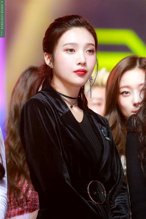 She auditioned and was cast by sm entertainment at the s.m. Red Velvet Joy Looks Absolutely Gorgeous With Ponytail | Daily K Pop News
