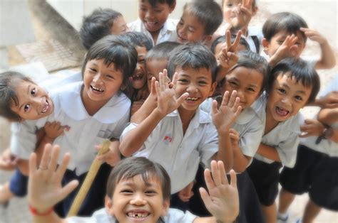 Berlakunya mea sangat berkaitan dengan adanya pasar bebas di kawasan asia tenggara sehingga dampak yang paling menonjol akan berpengaruh pada kegiatan perdagangan. 8 Fakta Mengenai Vaksin Yang Wajib Anda Tahu | Berita ...
