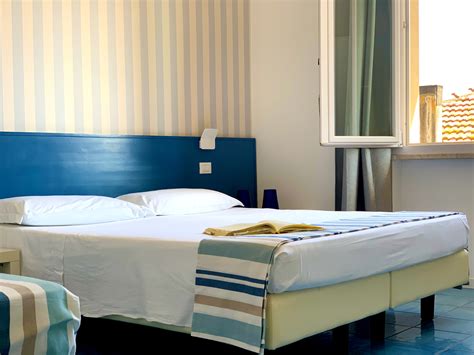 A roccamare appartamenti vacanza castiglione della pescaia. Hotel Castiglione della Pescaia sul mare - Piccolo Hotel ...