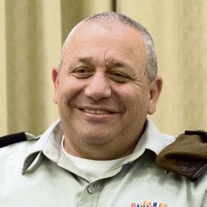 אם הרמטכל הבא, גדי איזנקוט: בועות: ליל הסדר של גדי איזנקוט