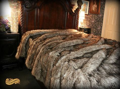 Luxurious Faux Fur Bedspread In Light Tangrey Wolf