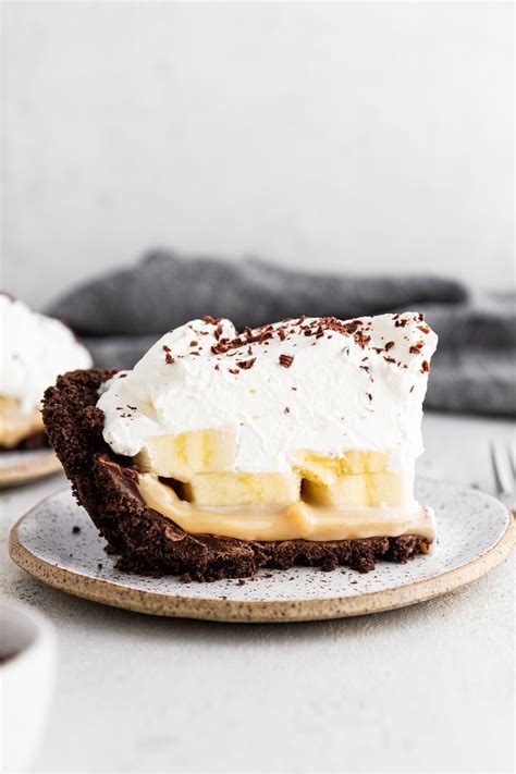 No-Bake Banoffee Pie Recipe (Banana-Caramel Pie) | Girl Versus Dough
