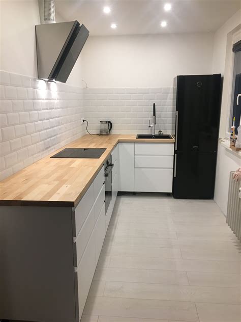 Price includes kitchen cabinets, drawers, doors, worktop, sink and tap. Simply kitchen from Ikea voxtorp. Black and white is the best ☝ ️ | Keuken inspiratie, Witte ...