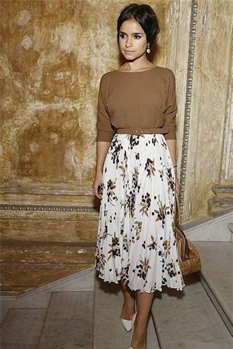 49 Modest But Classy Skirt Outfits Ideas Suitable For Fall