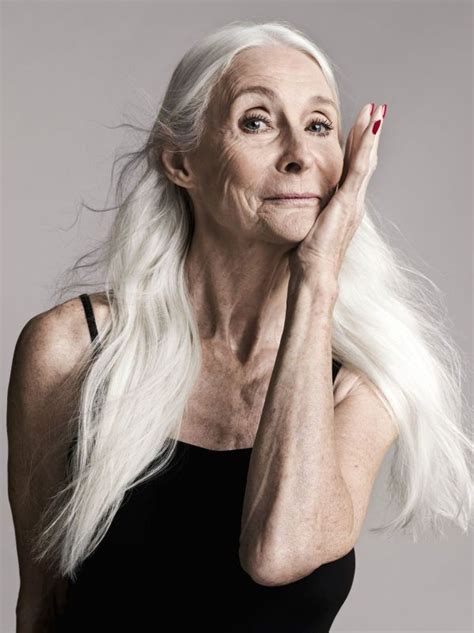 Beautiful Women Over Beautiful Old Woman Senior Fotos Stylish Older Women Grey Hair