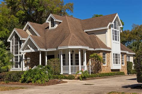 4 Real Estate Photography Tips For Maximizing Curb Appeal
