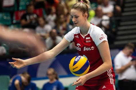 Do programu zostałam wybrana w 2018 roku po mistrzostwach polski juniorek w dębicy. Gwiazda reprezentacji siatkarek przekwalifikuje się na ...