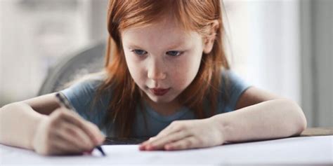 Dictados cortos divertidos para niños de cuarto de primaria