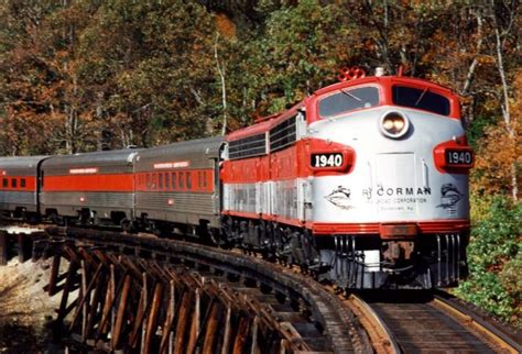 Take This Fall Foliage Train Ride Through Kentucky For A One Of A Kind