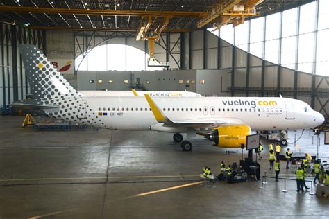 ✈️ welcome aboard vueling's official account share your love for travels #lovefortravel concerns? Vueling presenta sus nuevas tarifas y el Airbus A320neo ...