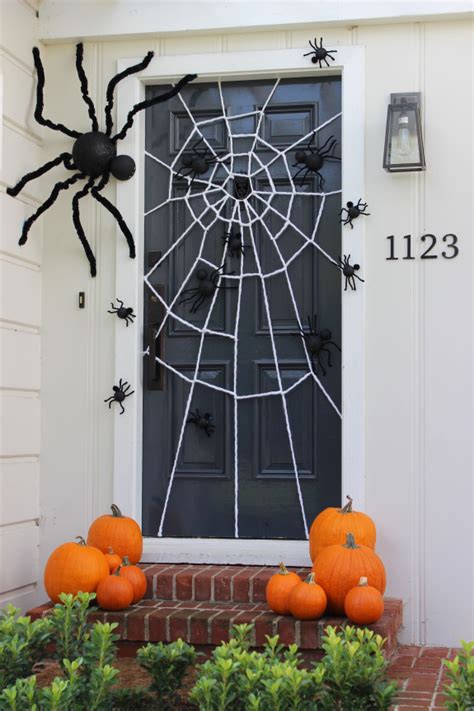 Hol sie dir jetzt, bevor es zu spät ist! 30+ Cute and Fun Halloween Door Decorating Ideas 2017