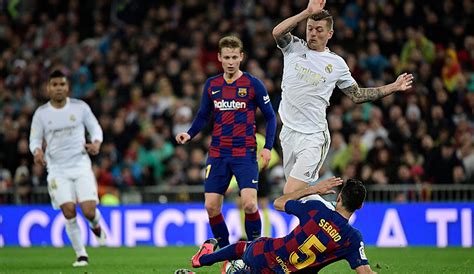 Modric'li real madrid, sahasında messi'li barcelona hata yapmamak ve 3 puanı hanesine yazdırmak istiyor. Real Madrid - FC Barcelona: Noten und Einzelkritiken zum ...