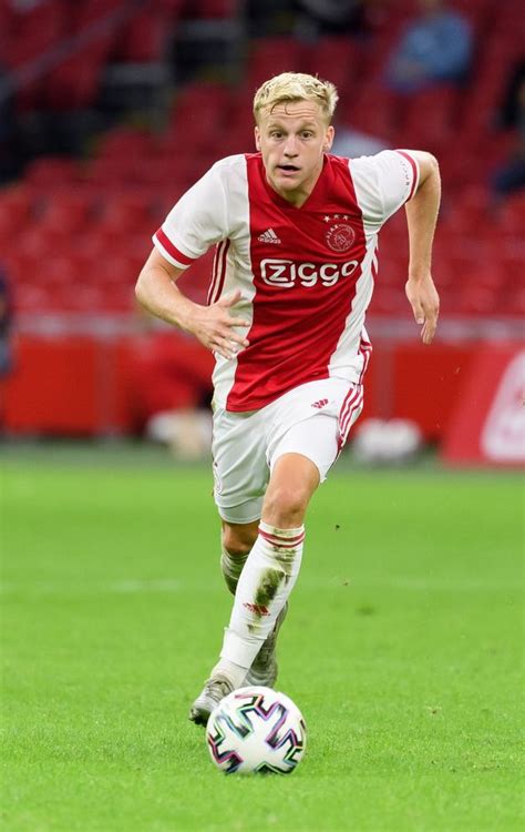 Manchester utd page) and competitions pages (champions league, premier league and more than 5000 competitions from 30+ sports around the world) on flashscore.com! Donny van de Beek: Solskjaer 'laying down gauntlet' to Paul Pogba with Man Utd deal | Football ...