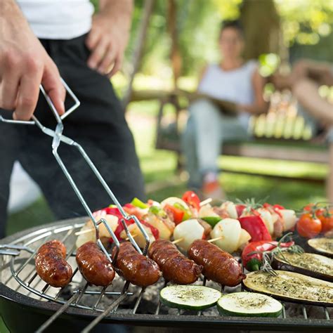 12 Tips For Planning The Ultimate Backyard Barbecue