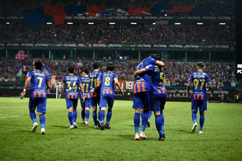 Get the latest ratchaburi mitrphol news, scores, stats, standings, rumors, and more from espn. Port Beat Ratchaburi to Lift FA Cup Trophy - Football ...