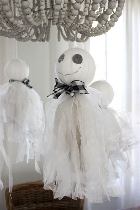 How To Make Halloween Hanging Ghosts Decorations