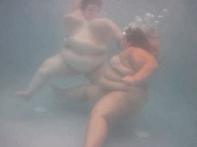 Ssbbws Angie Kimber Bella Starr Underwater Blowjob With Nice