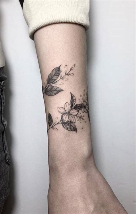 35 Insanely Pretty Vine Tattoo Designs You Cannot Ignore 2022