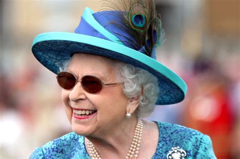 Queen Elizabeth Ii British Royals Wearing Sunglasses Popsugar Fashion Photo 43