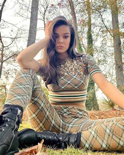 Hailee Steinfeld Sexy Collection 20 Photos Jihad Celebs