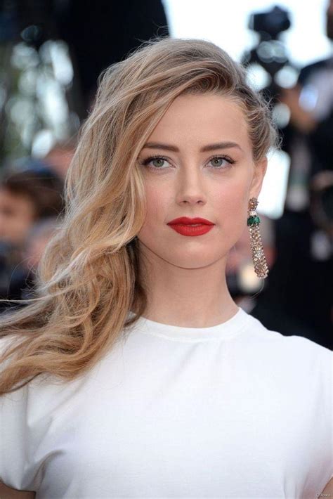 Learn about amber heard's age, height, weight, dating, husband, boyfriend & kids. Amber Heard Biography