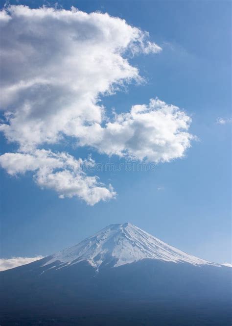 The Highest Mountain In Japan Mt Fuji With Clouds That Look Like