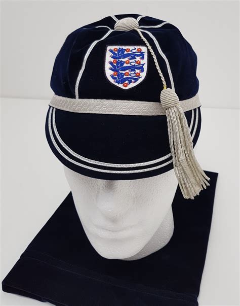 England Football Team International Replica Commemorative Velvet Cap