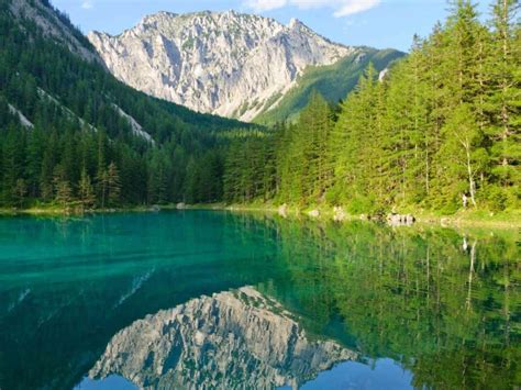 The 15 Most Beautiful Lakes In Austria For Your Next Adventure