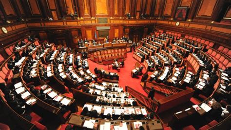 nuovo parlamento l identikit di deputati e senatori al debutto