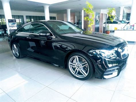C 300 2dr coupe (2.0l 4cyl turbo 9a), amg c 43 2dr coupe awd. Jual Mobil Mercedes-Benz E300 2018 AMG Line 2.0 di DKI ...