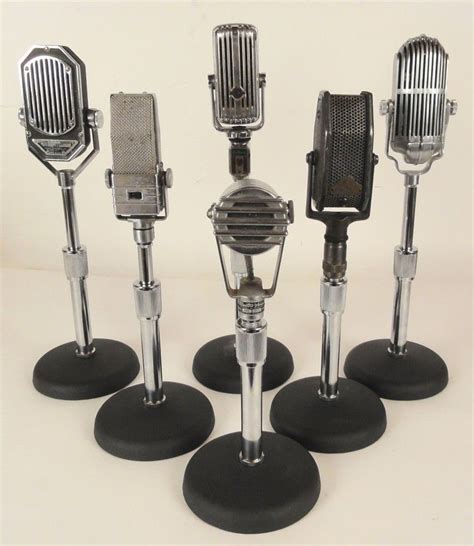 Pin By Muse On Compu Vintage Microphone Microphones Vintage Radio
