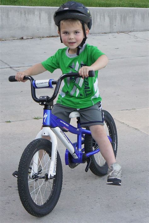 Super Tips For Teaching Kids To Ride A Bike Paging Supermom Best