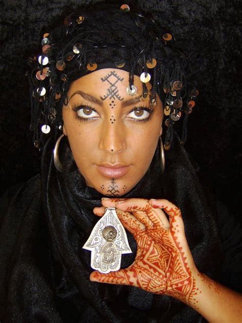 Berber Woman In Morocco Tribal Face Women Berber Tattoo