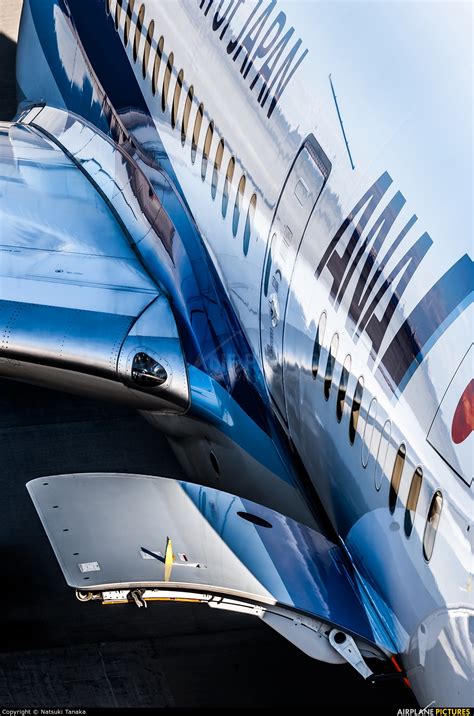 It flies to about 50 destinations within japan and 32 international destinations in asia, europe and north america. JA819A - ANA - All Nippon Airways Boeing 787-8 Dreamliner ...